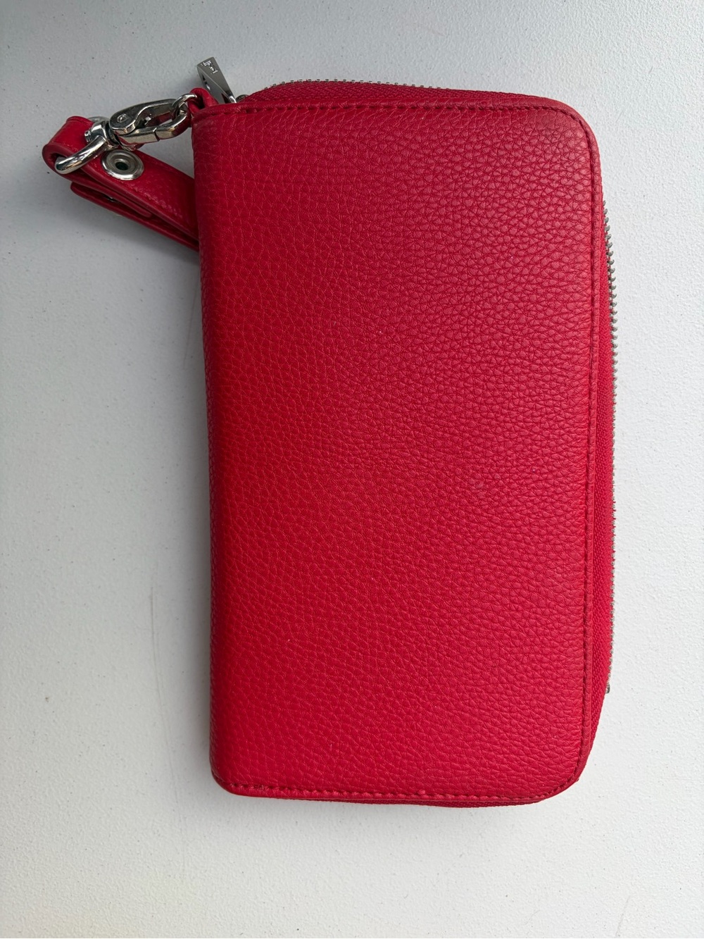 thirty-one Red Zip Around Wristlet Wallet